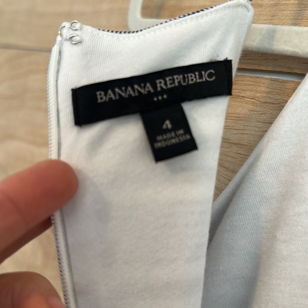 Banana Republic Blue/White Boucle Stripe Fit-and-Flare Dress Womens size 4 - Picture 6 of 8